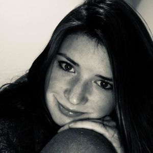 Meet your Posher, Joelle